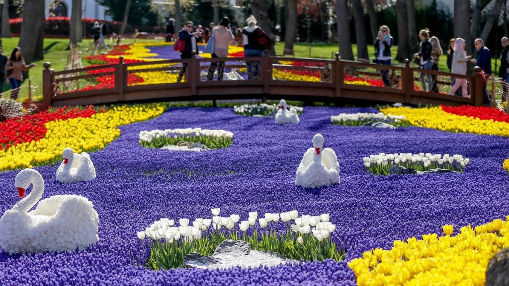 Весенний Фестиваль тюльпанов в Стамбуле